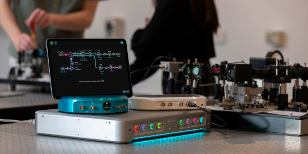 Moku Lock-in Amplifier in an optics lab
